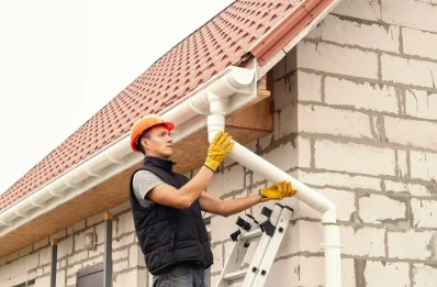 Pose et remplacement de gouttières à Lantages